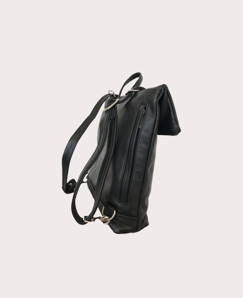 rygsæk og skuldertaske i upcycled læder